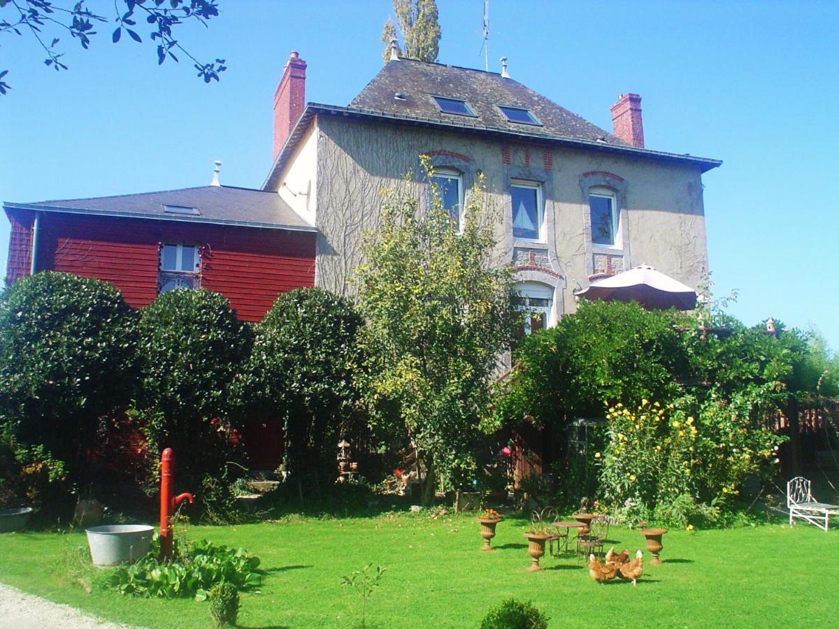 La Chaussee d'Olivet en Mayenne Extérieur photo